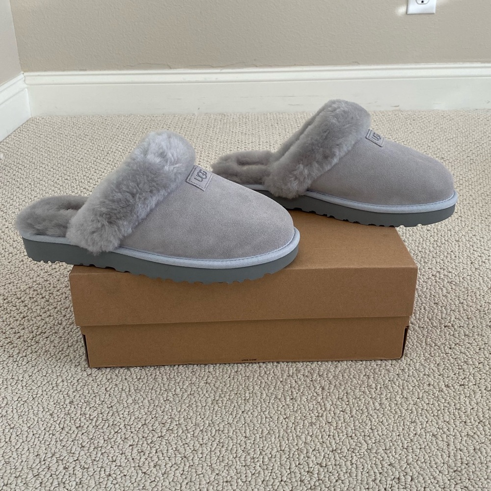 UGG Cozy Slippers - Picture 2 of 8